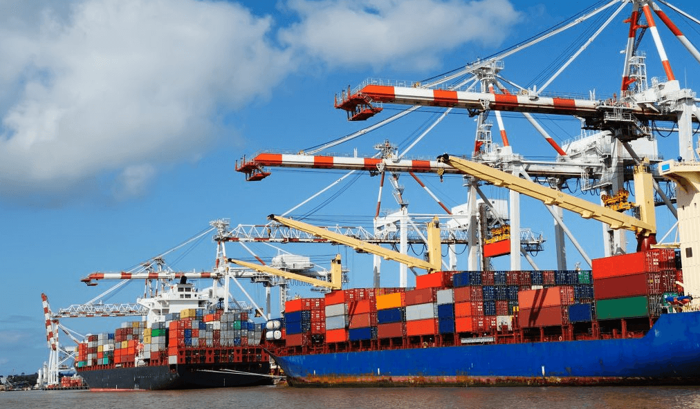 the-impact-of-climate-change-on-global-trade-dynamics